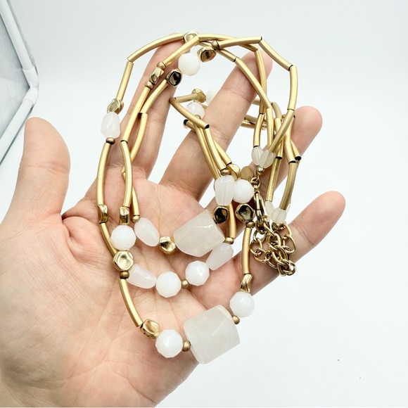 Chico’s Layered Matte Gold-Tone Necklace with Milky Quartz & Wavy Tube Chain - Picture 4 of 7